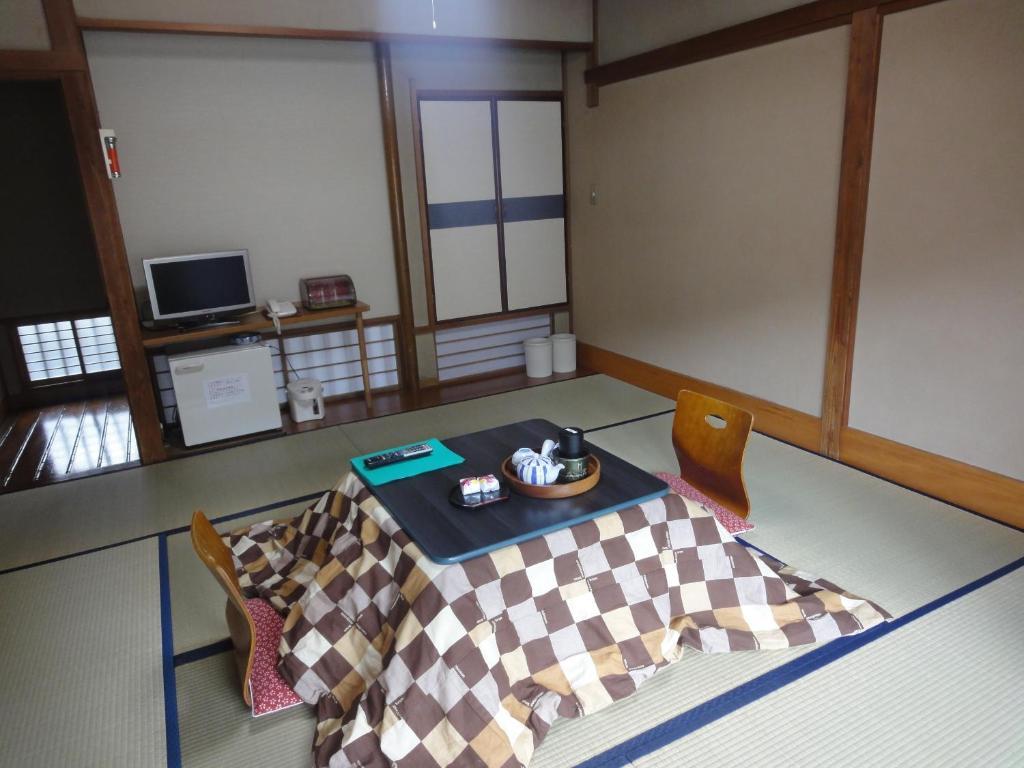 Отель Omiya Ryokan Хаконе Экстерьер фото